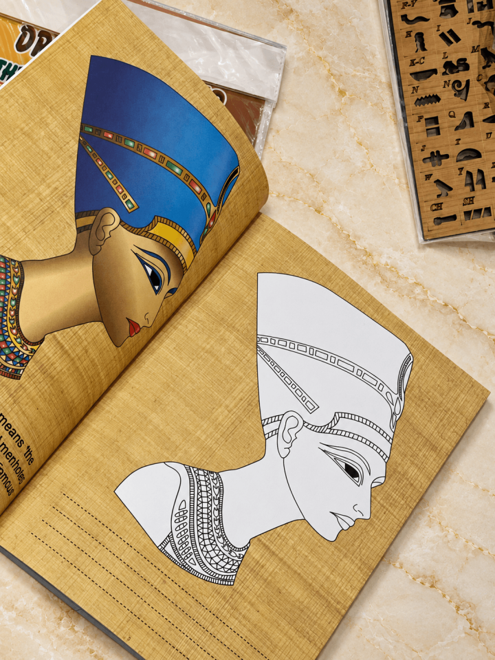 Akhenaten Ailesi Boyama Kitabı