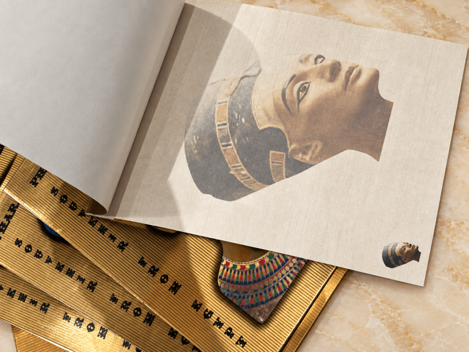 Nefertiti Motifli Çizgisiz Bloknot