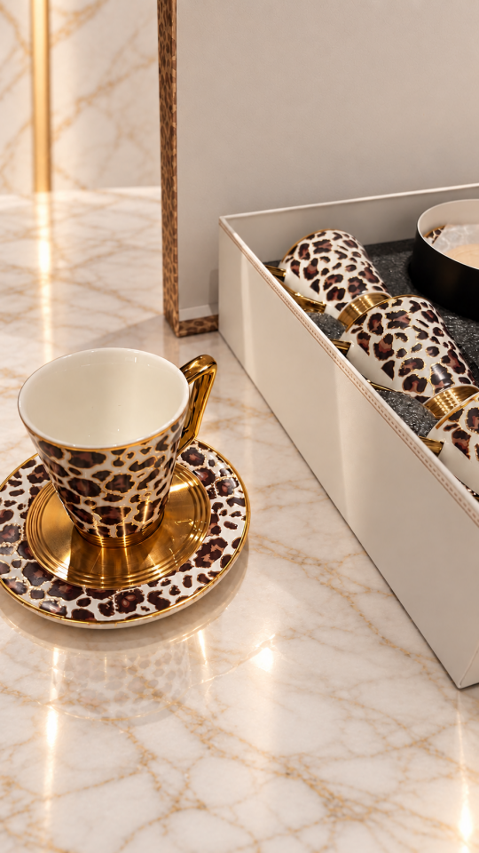 Lüks Klasik Leopar Desenli Altın Yaldızlı Porselen Kahve Fincanı Takımı – 6 Kişilik