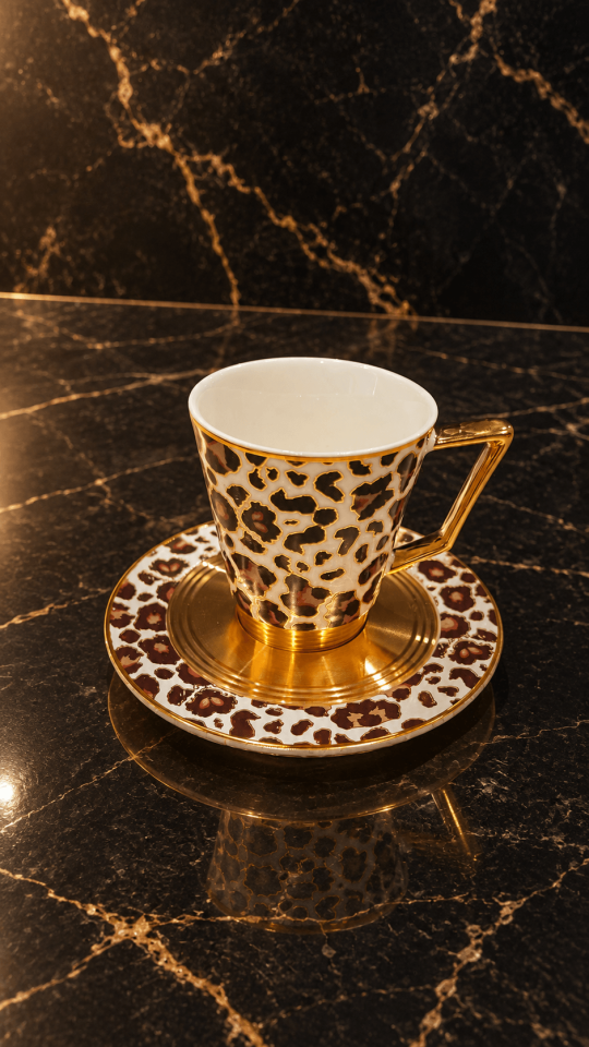 J and J Lüks Klasik Leopar Desenli Altın Yaldızlı Porselen Kahve Fincanı Takımı – 6 Kişilik